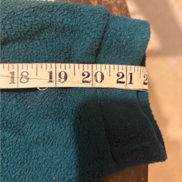 Vintage Blue and Green Zip Up Sweater with Full-Zip Design - Picture 13 of 14